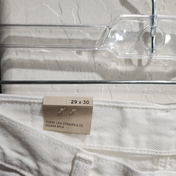 LEVI'S 501 Distressed White Jeans 29x30  nwt - Picture 4 of 5